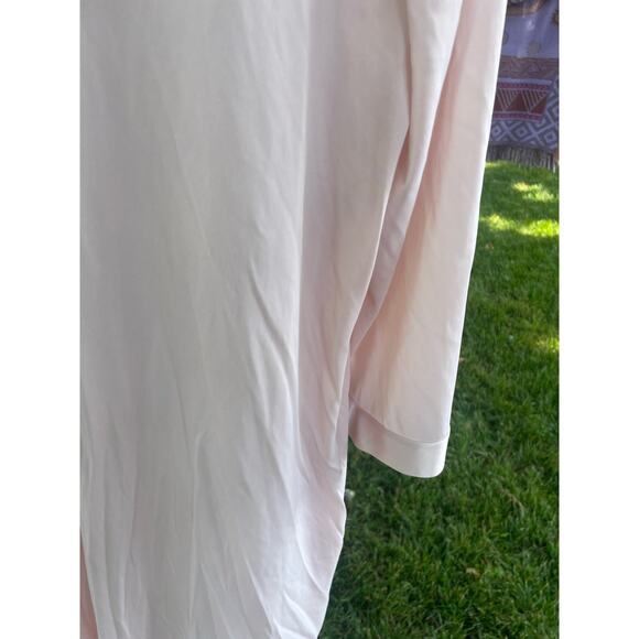 Vintage Vanity Fair Robe or Nightgown size 40 - Picture 4 of 16